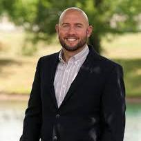 Kevin Lewis Headshot.jpg